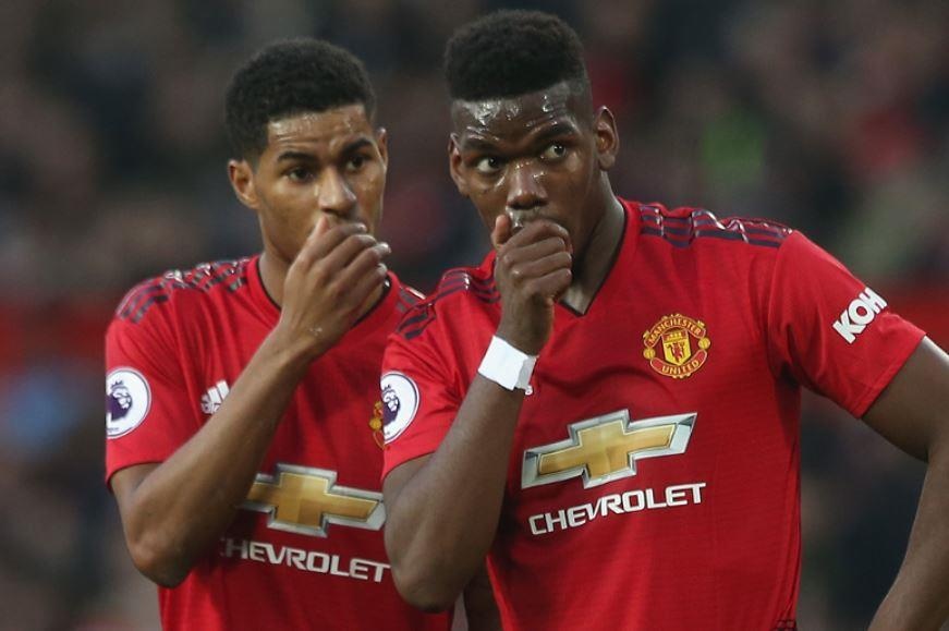 HLV Solskjaer len tieng ve vu tranh da penalty giua Pogba, Rashford hinh anh