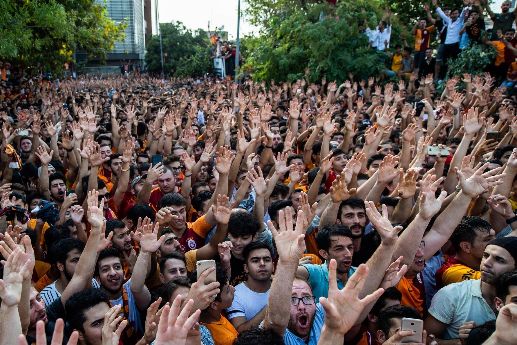 Falcao sang Galatasaray ảnh 1 Falcao sang Galatasaray anh 1