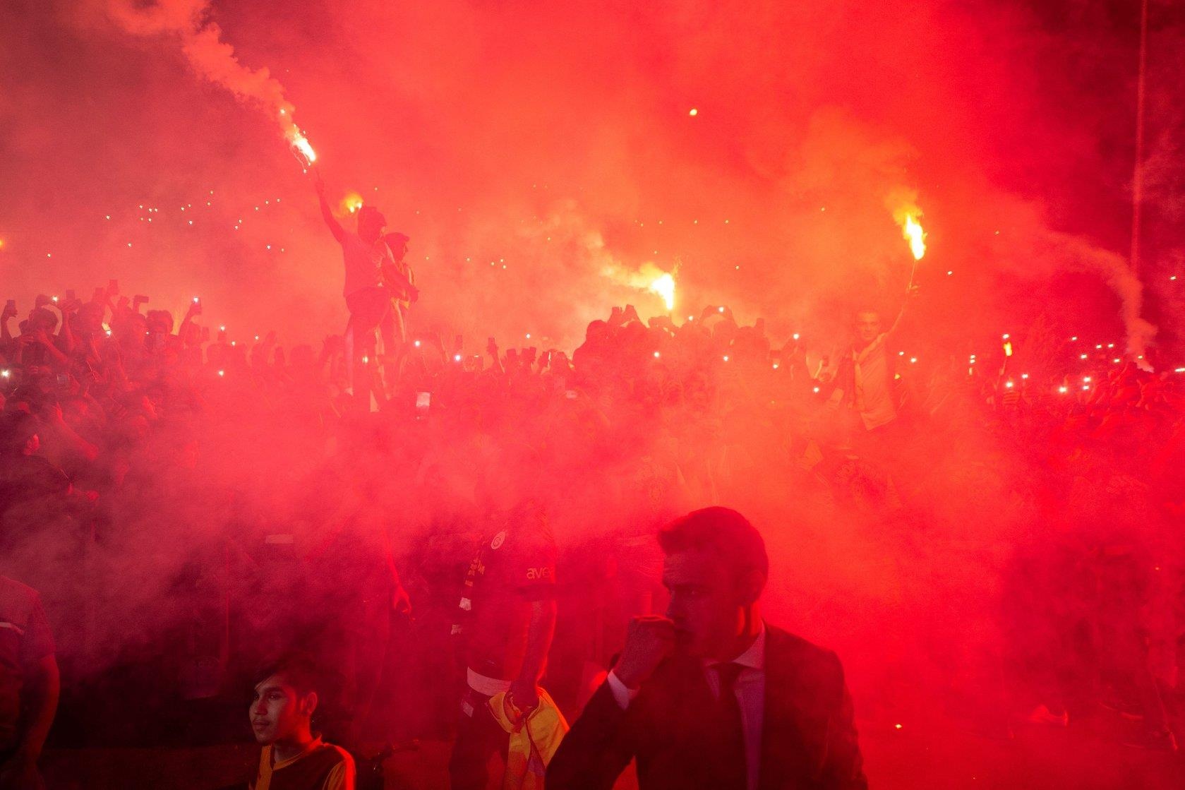 Falcao sang Galatasaray ảnh 4 Falcao sang Galatasaray anh 4