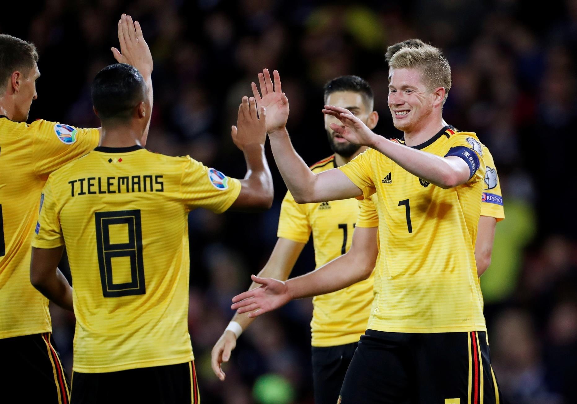 De Bruyne lap hat-trick kien tao anh 9