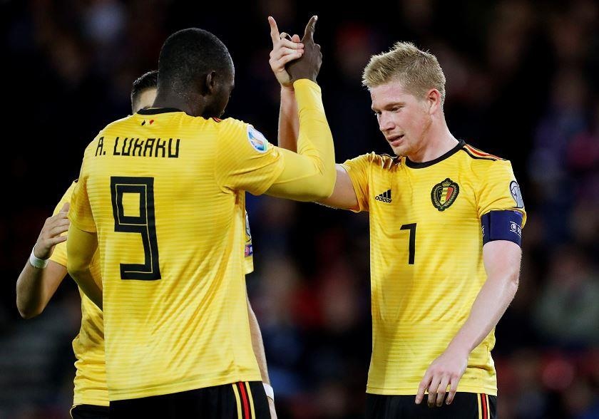 De Bruyne lap hat-trick kien tao trong tran thang dam Scotland hinh anh