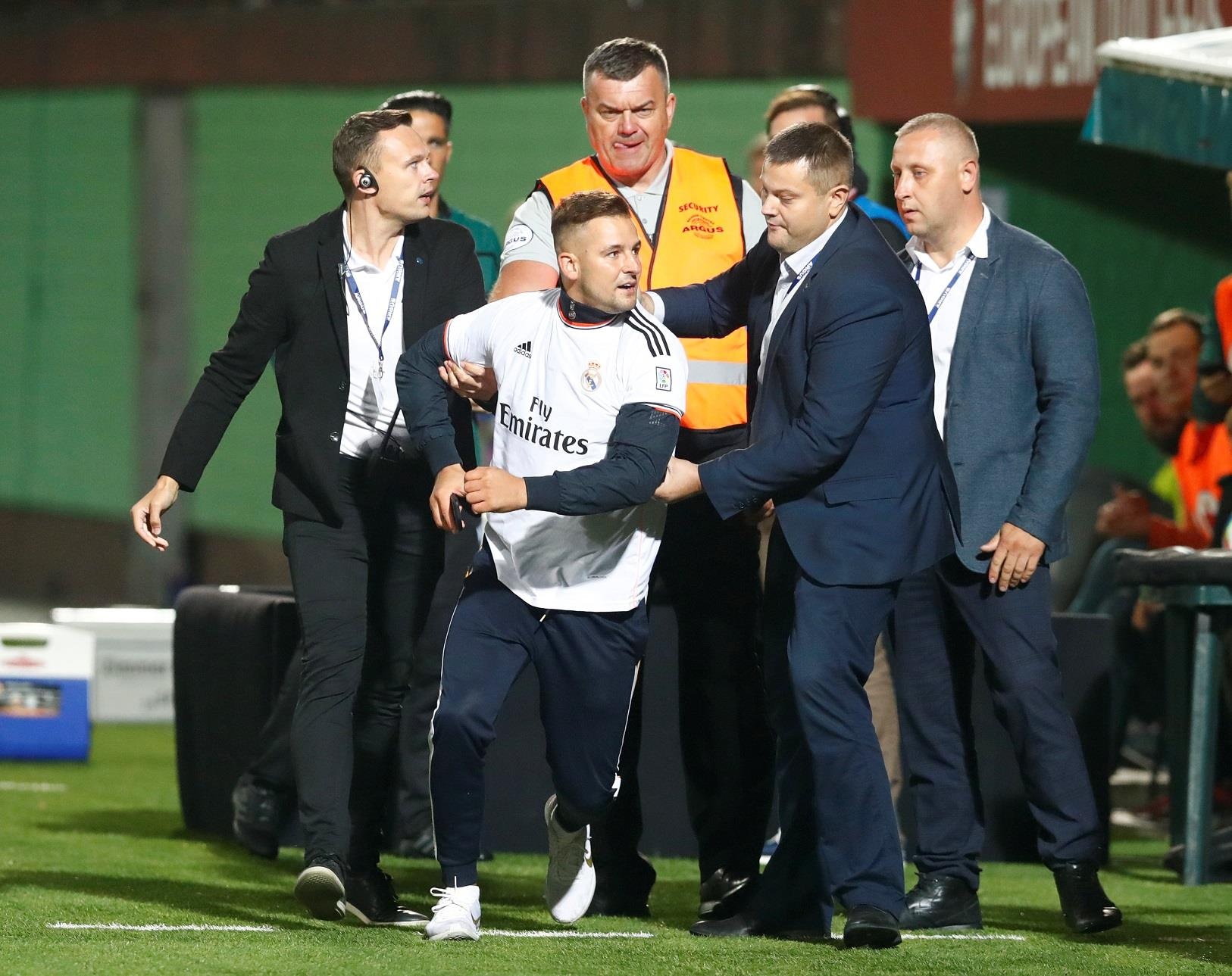 Ronaldo ghi 4 ban anh 2