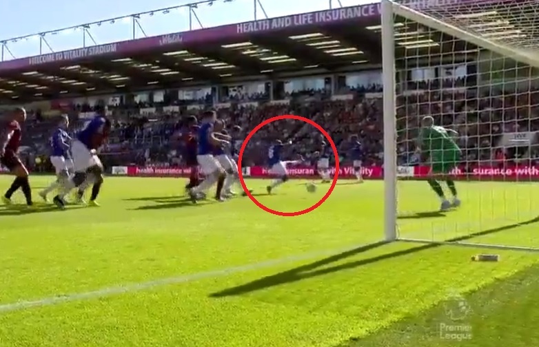 Fabian Delph mắng đồng đội ảnh 1 Fabian Delph mang dong doi anh 1