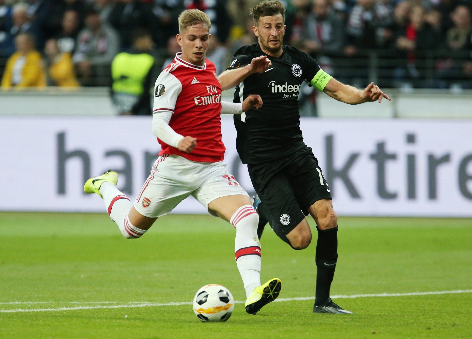 Arsenal thang Frankfurt 3-0 anh 1