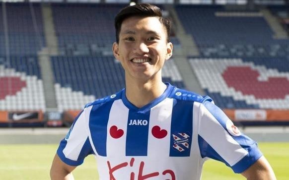 Van Hau du bi trong tran hoa kich tinh cua Heerenveen hinh anh