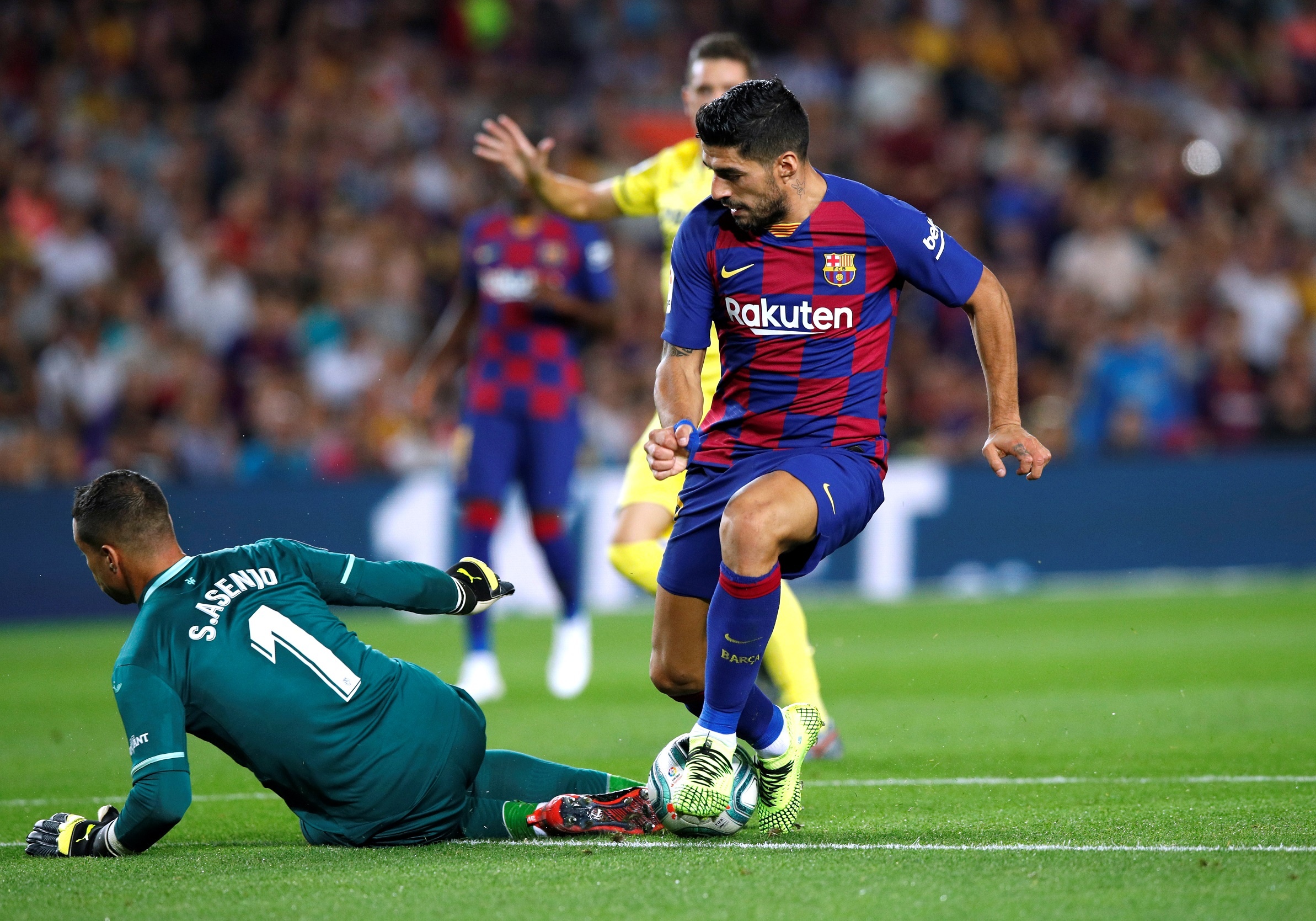 Messi,  Griezmann phoi hop anh 8