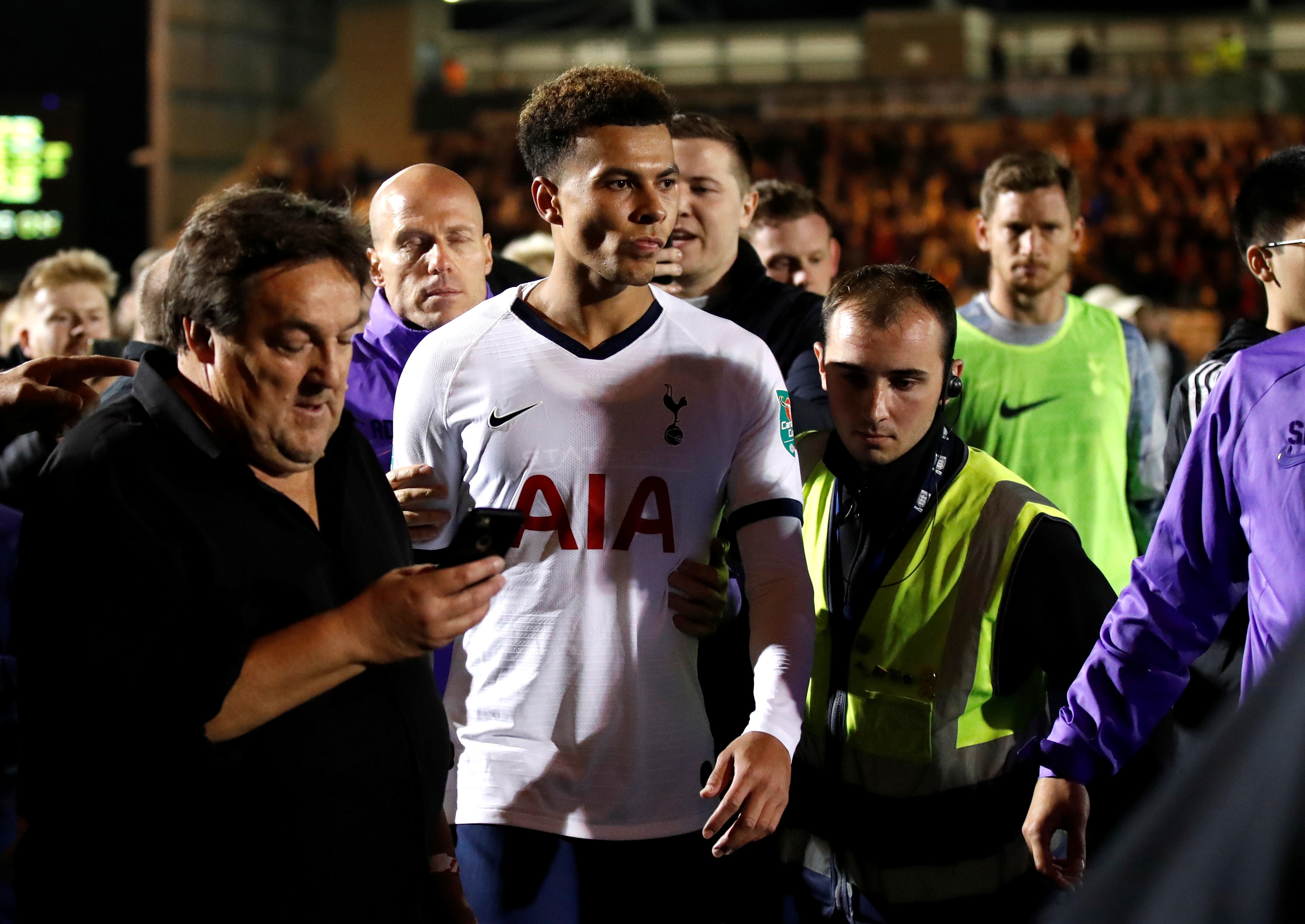 Tottenham thua CLB hang tu anh 1