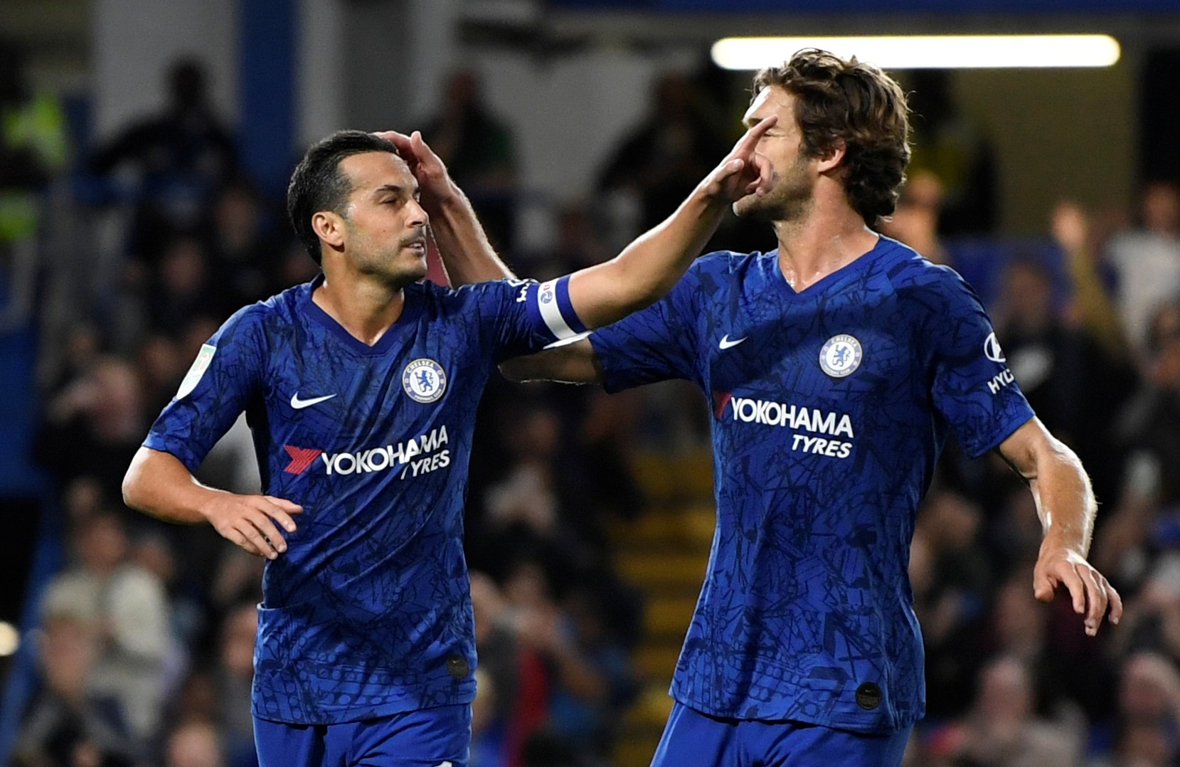 Chelsea thang 7-1 o cup lien doan anh 4