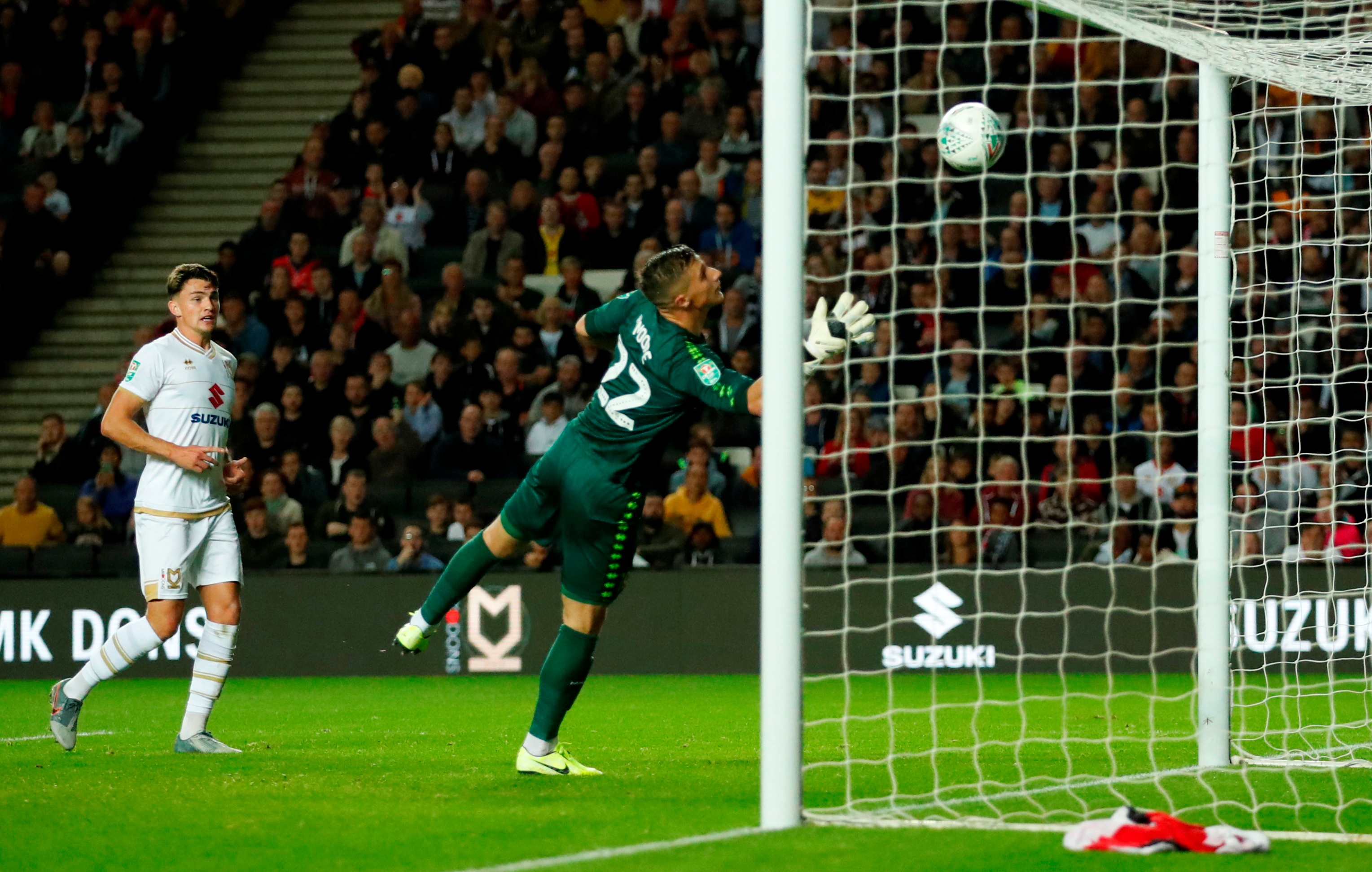 Liverpool gap Arsenal o League Cup anh 4