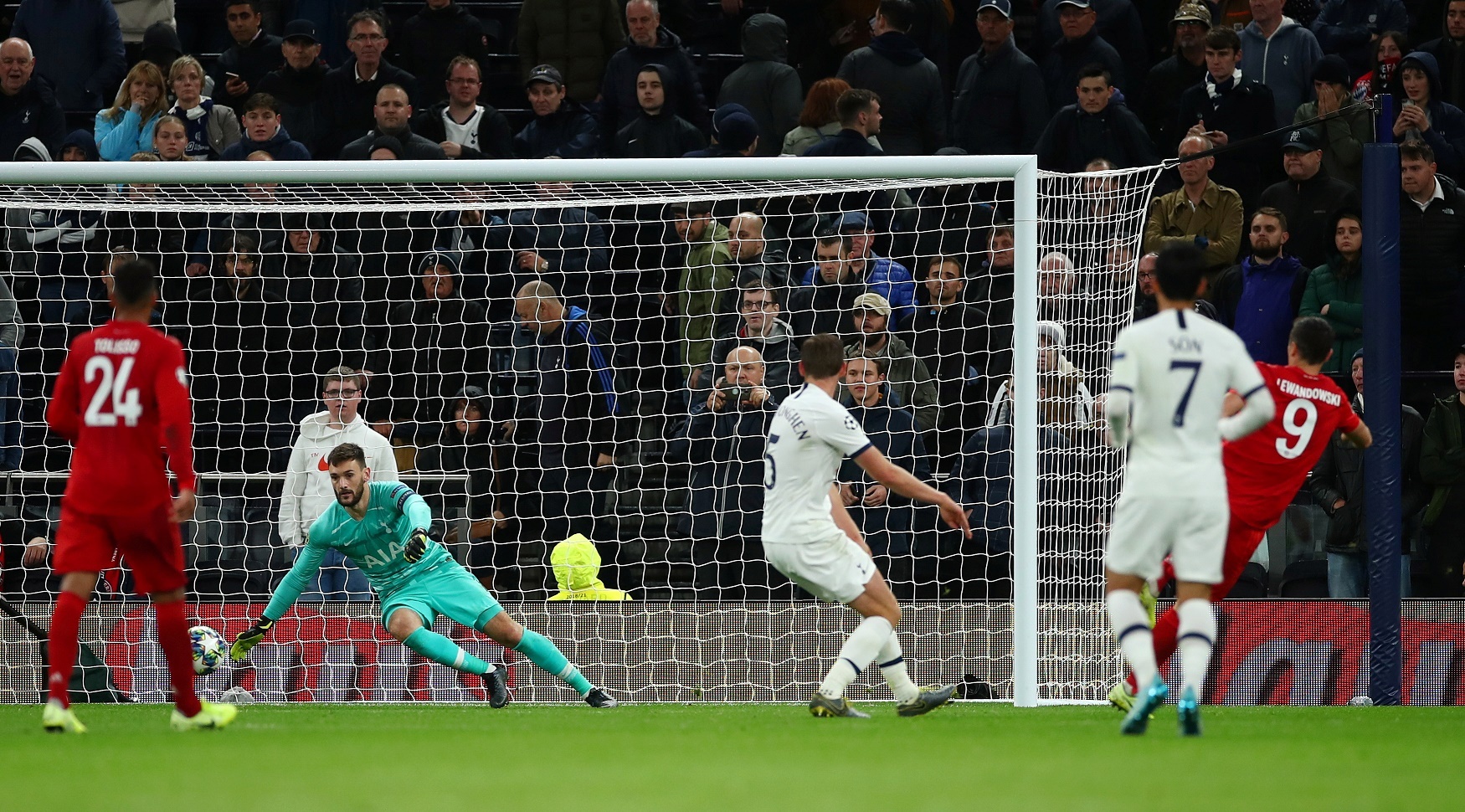 Bayern thang Tottenham 7-2 anh 13