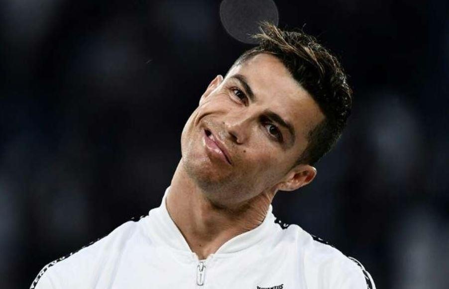 Ronaldo mat giai thuong ca nhan vao tay lao tuong 36 tuoi hinh anh