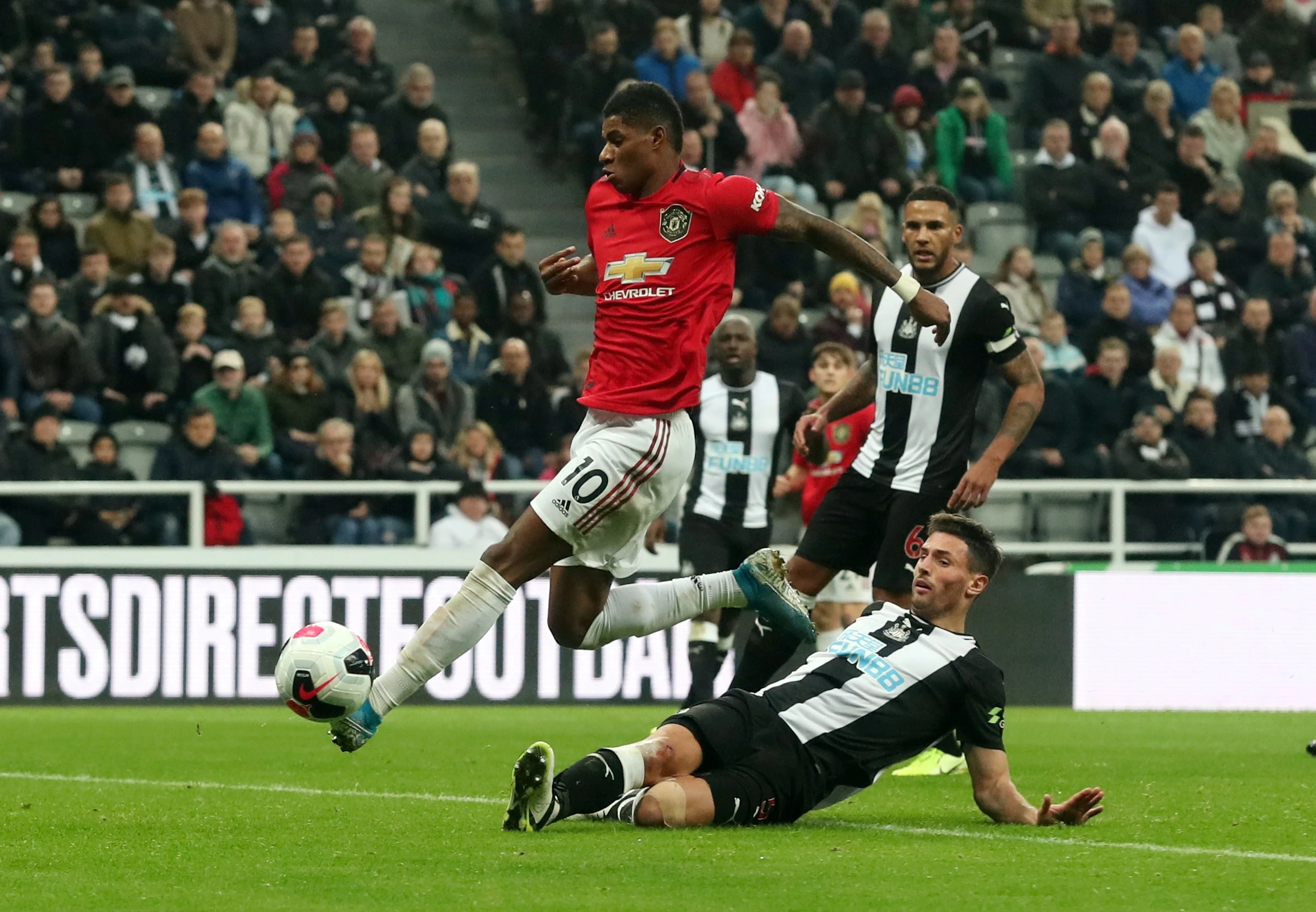 MU thua Newcastle anh 1