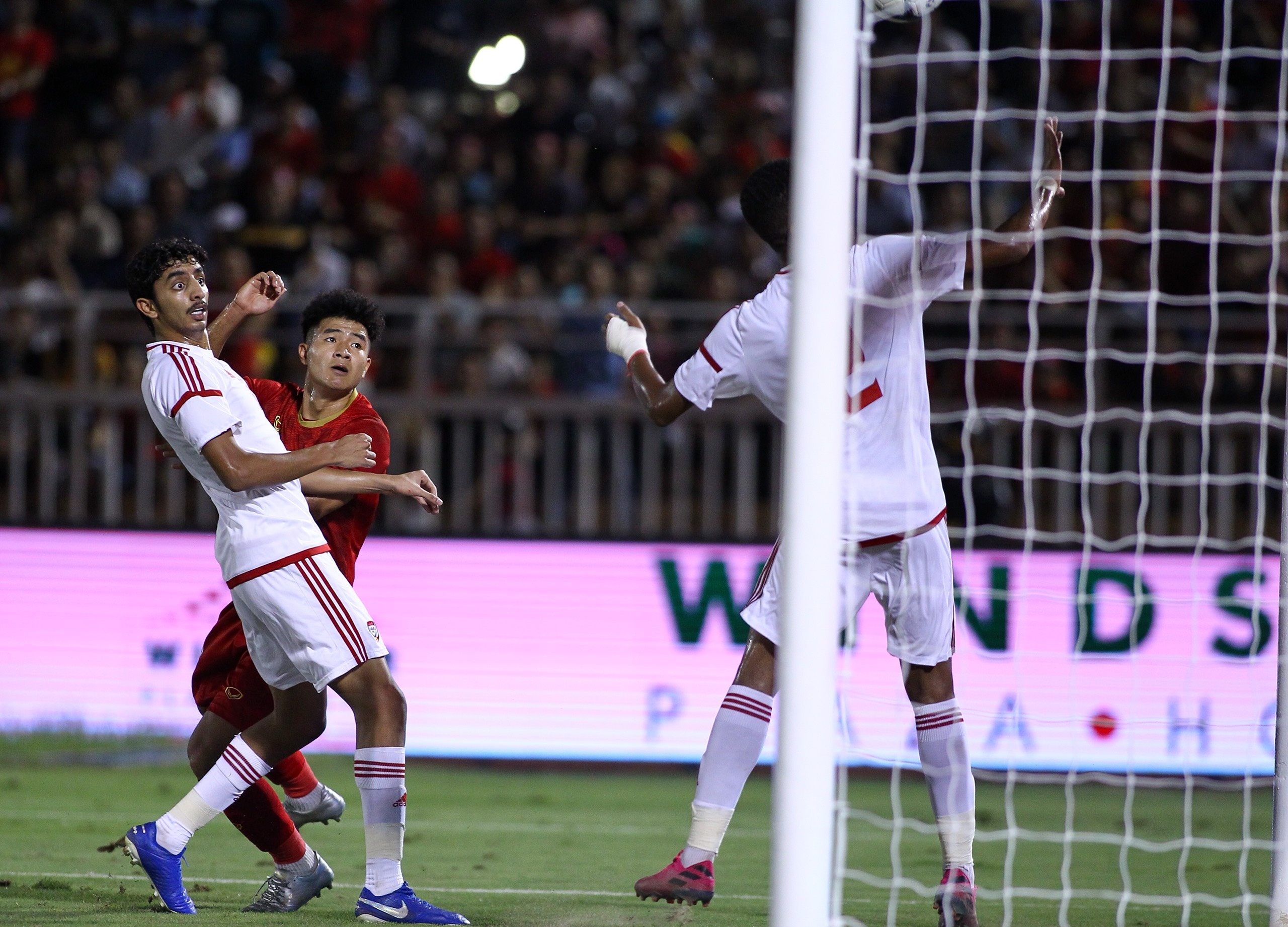 truc tiep U22 Viet Nam vs UAE anh 2