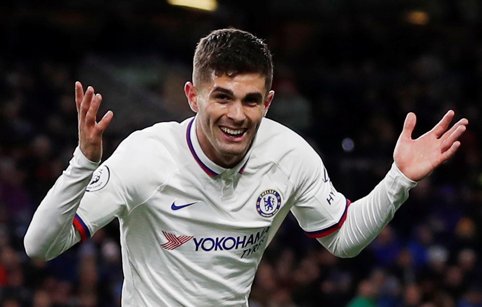Pulisic lap hat-trick giup Chelsea thang 4-2 hinh anh