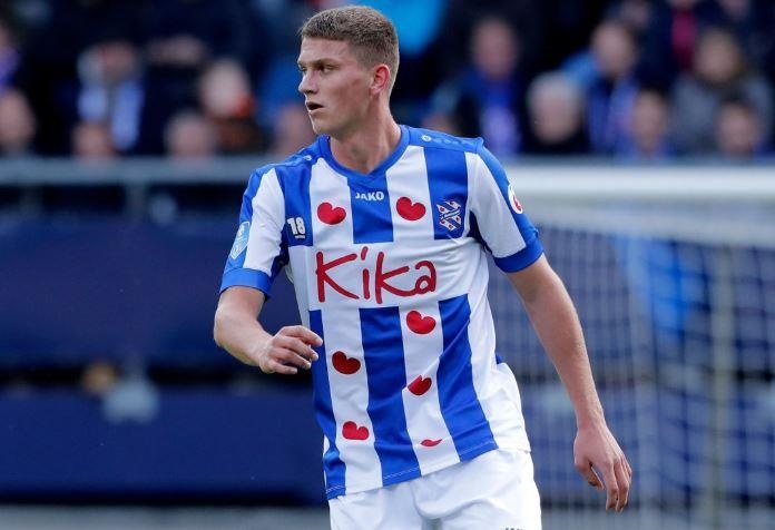 Van Hau khong co dong gop o tran derby Bac Ha Lan hinh anh