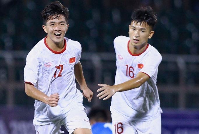 U19 Viet Nam thang Mong Co 3-0 o vong loai giai chau A hinh anh