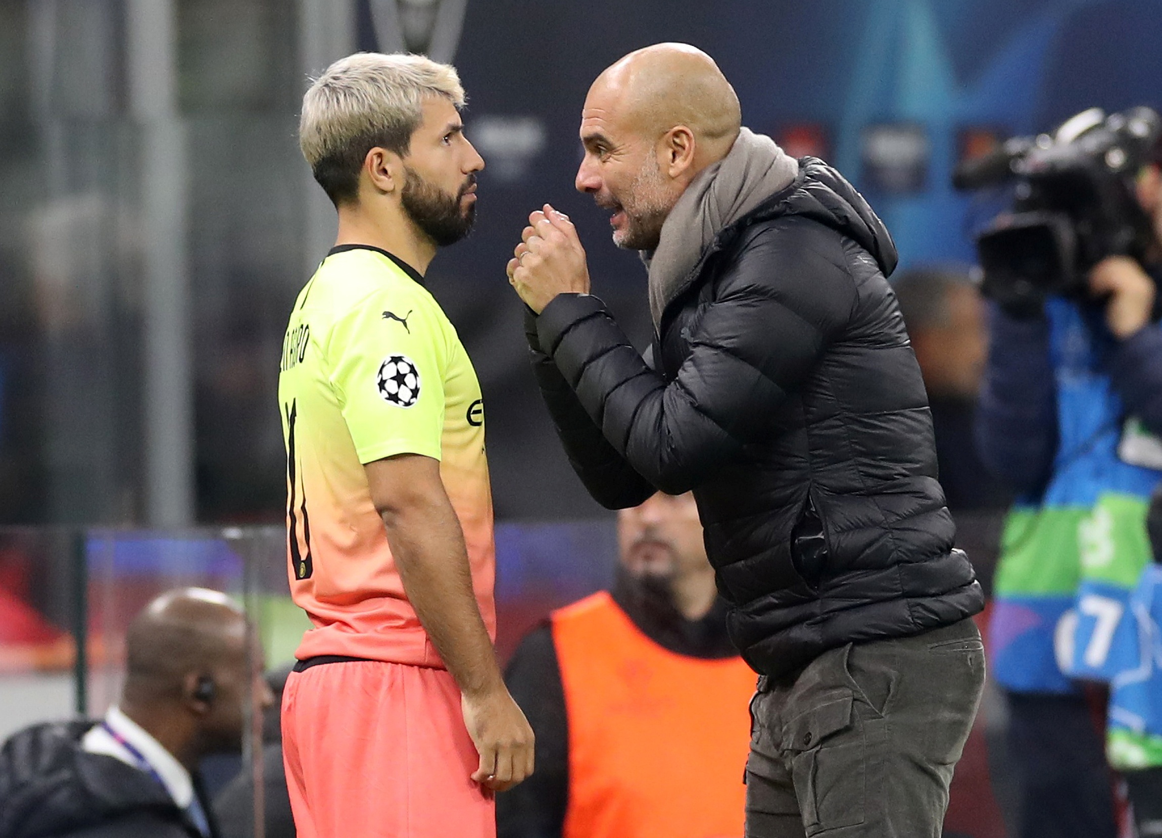 Walker bat gon anh 8