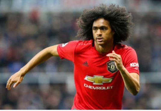 Tu choi gia han, sao MU co the lam dong doi Ronaldo hinh anh