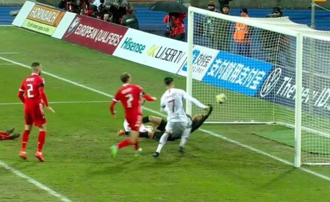 Ronaldo cuop ban thang cua dong doi anh 1