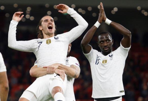 Griezmann ghi ban giup tuyen Phap ha Albania hinh anh
