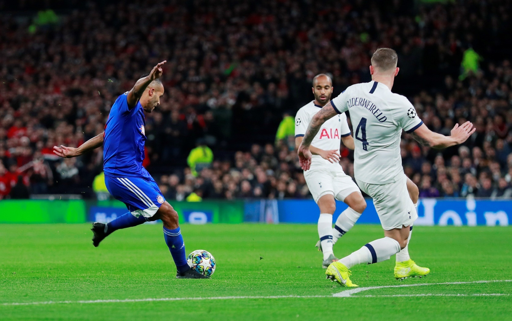 Tottenham dau Olympiacos anh 2