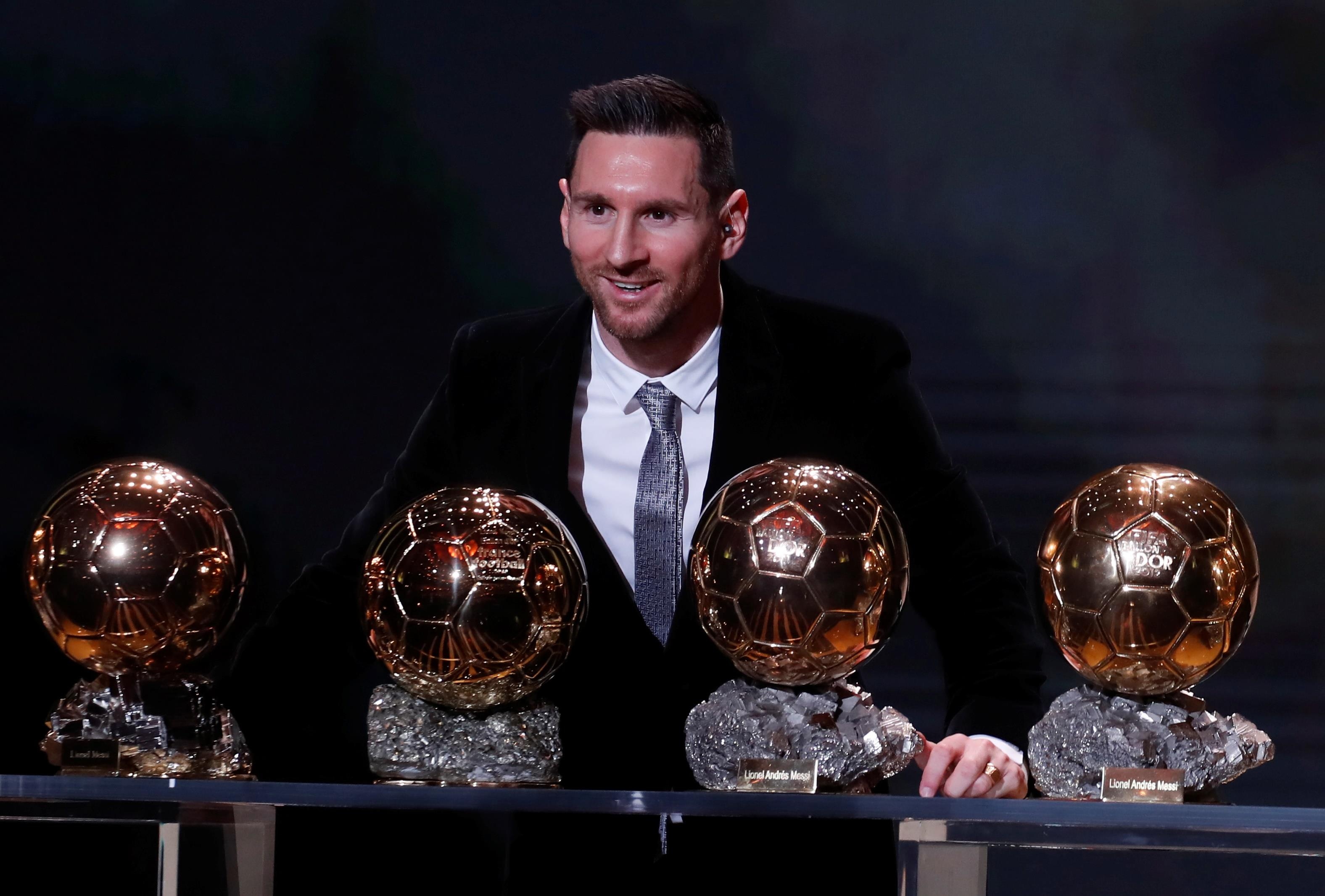 Vuot Ronaldo, Messi gianh Qua bong Vang thu 6 hinh anh