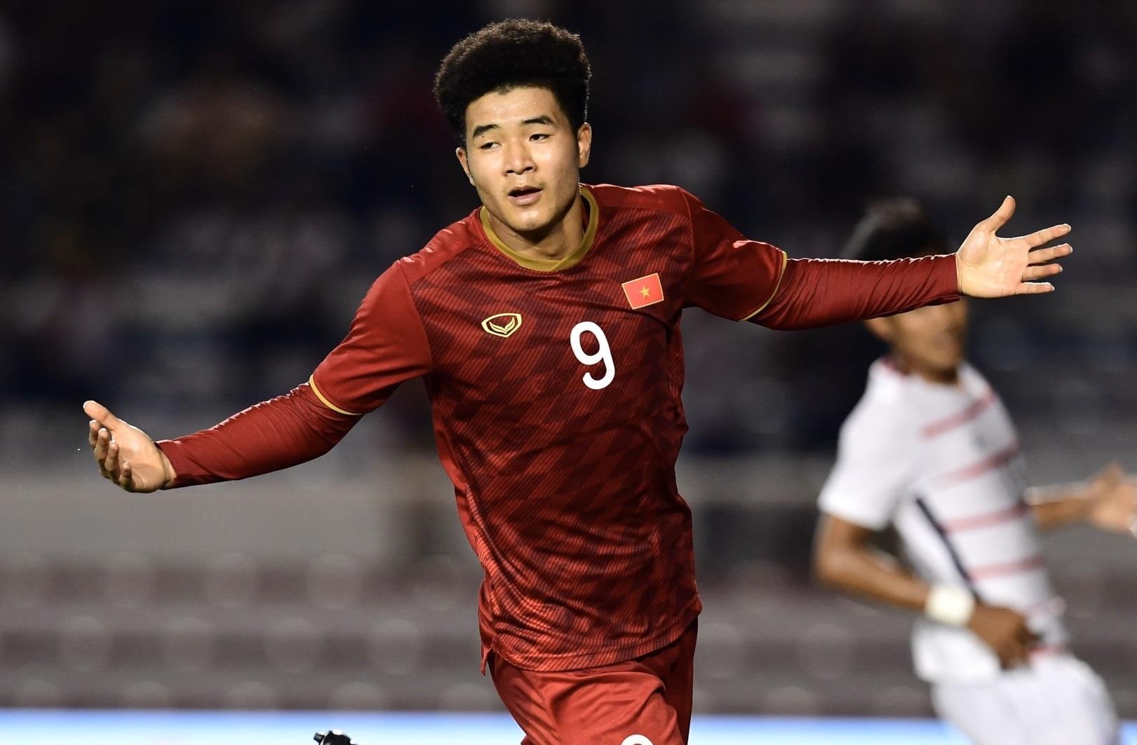 Ha Campuchia 4-0, U22 Viet Nam vao chung ket SEA Games hinh anh