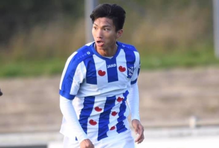 Van Hau du bi trong tran thua san nha dau tien cua Heerenveen hinh anh