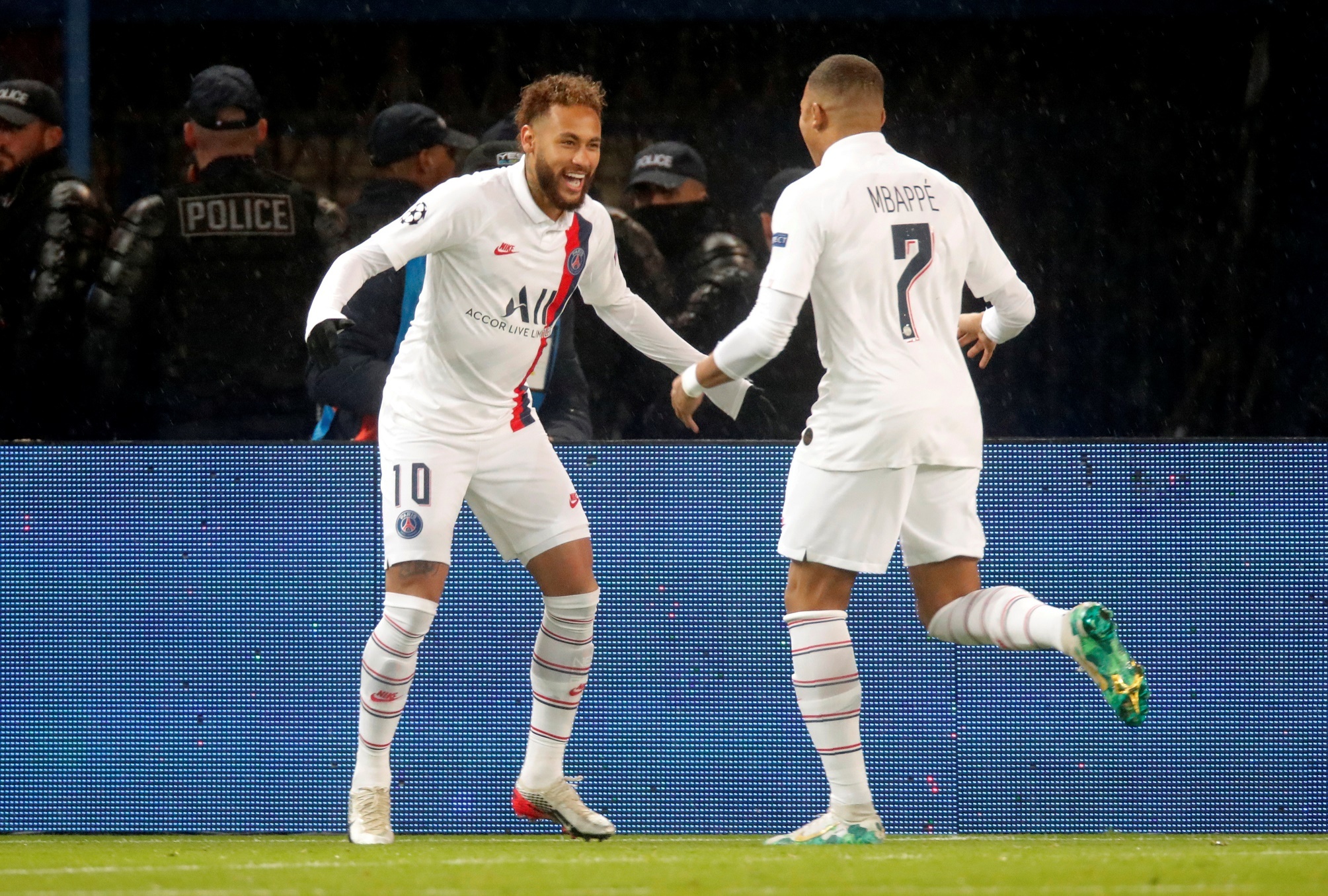 Real thang dam Brugge anh 7