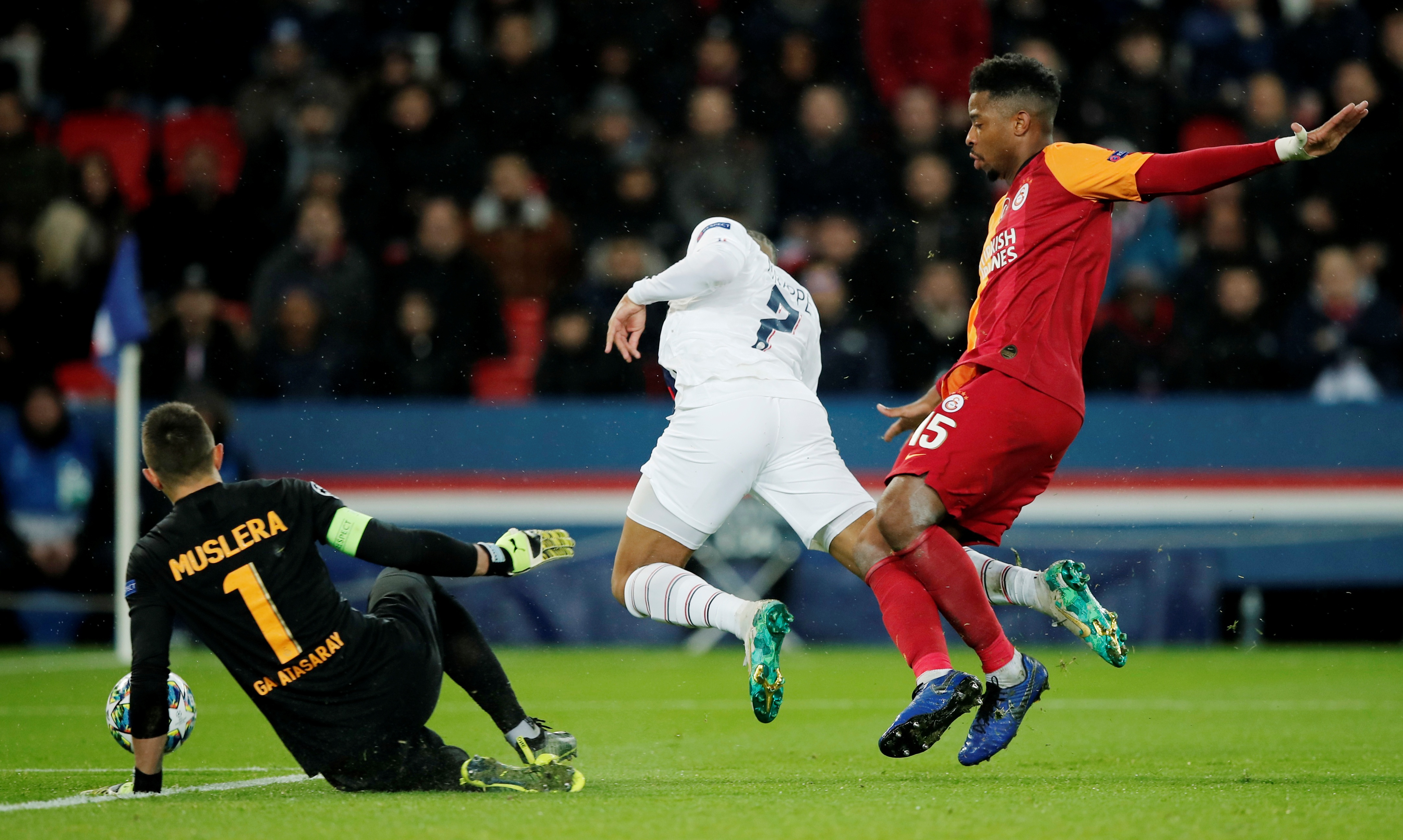 Real thang dam Brugge anh 8