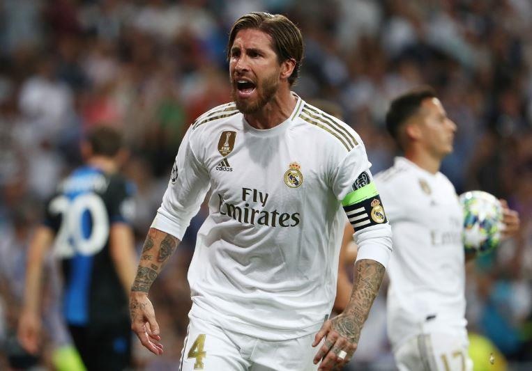 16 CLB gianh ve vao vong knock-out Champions League mua nay hinh anh