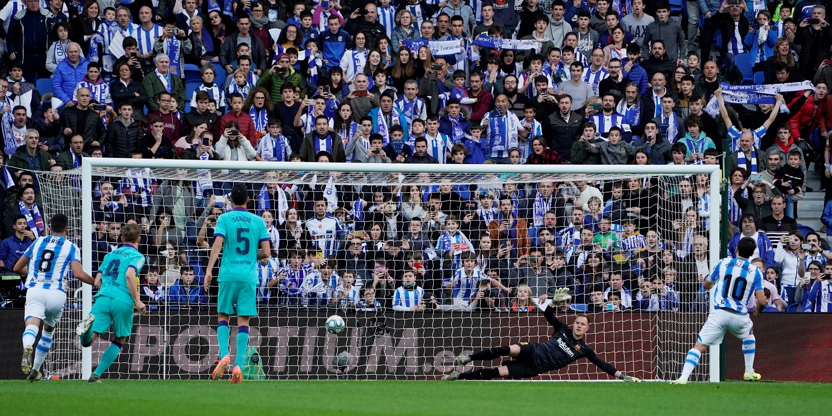 Barca hoa Sociedad anh 2