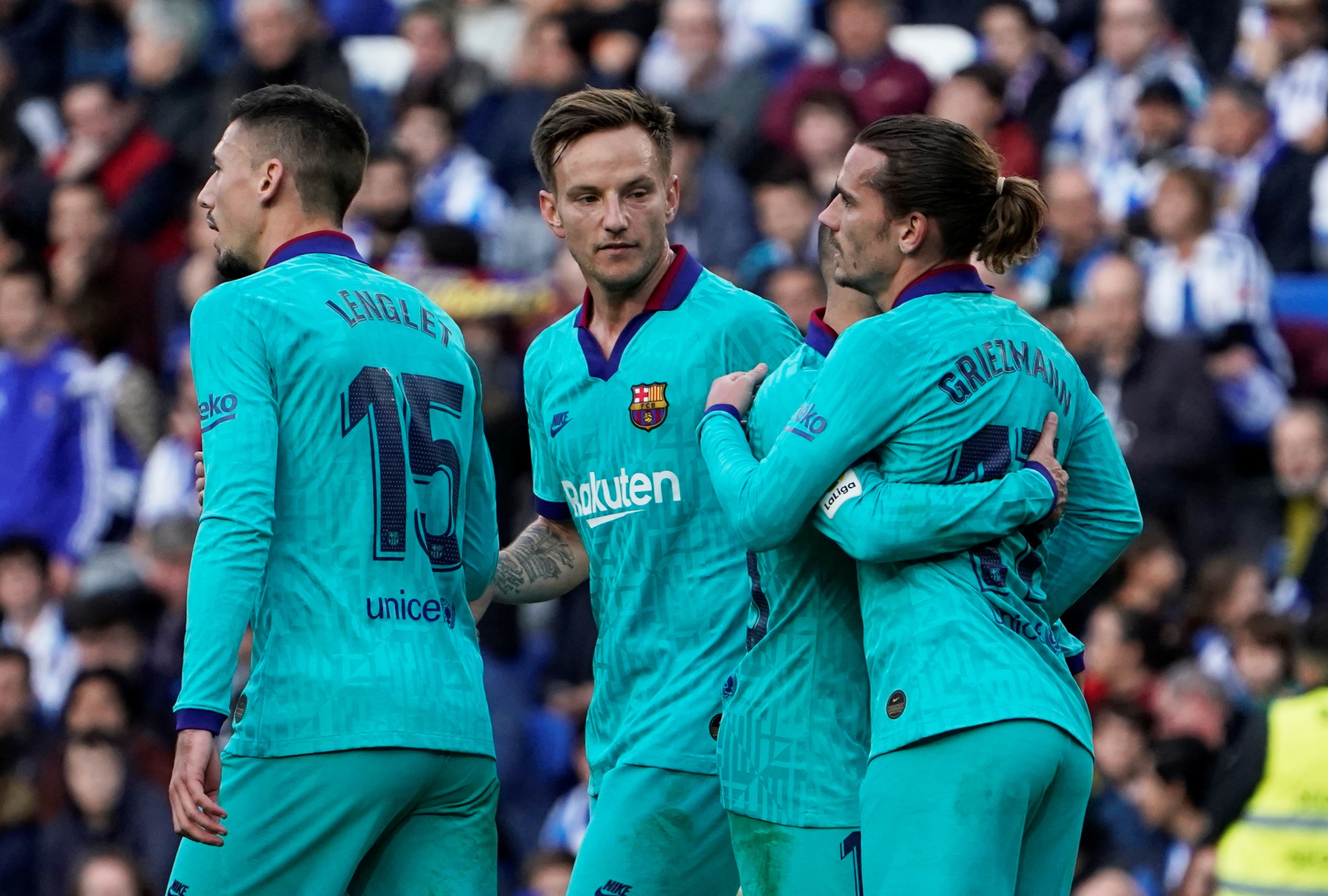 Barca hoa Sociedad anh 4