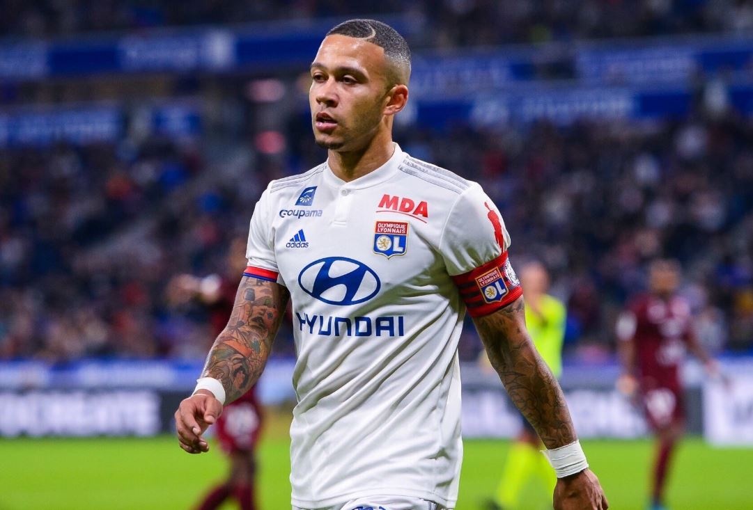 Depay dut day chang dau goi, co nguy co lo Euro 2020 hinh anh