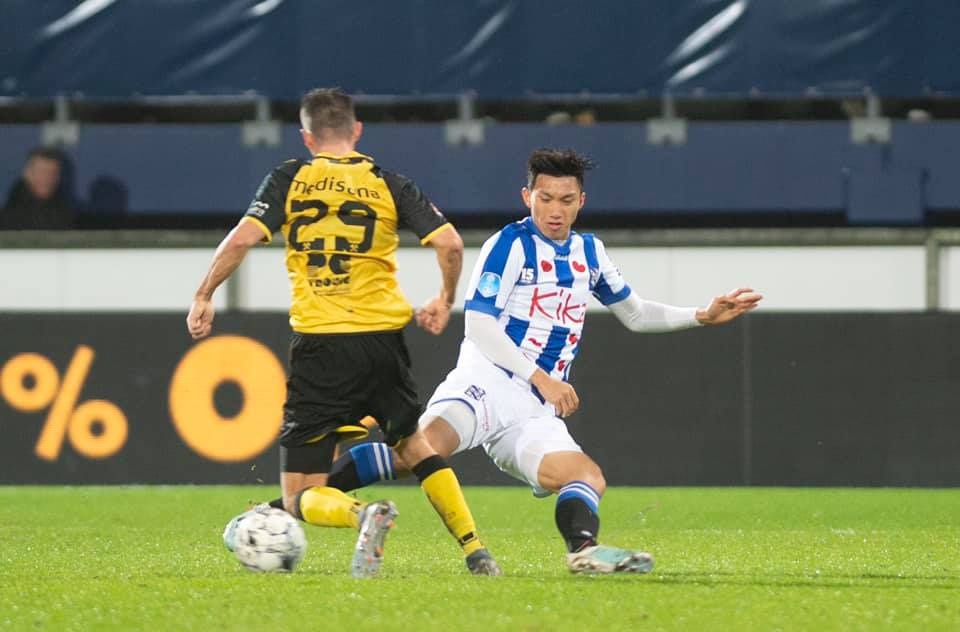 Van Hau ra san cho Heerenveen anh 2