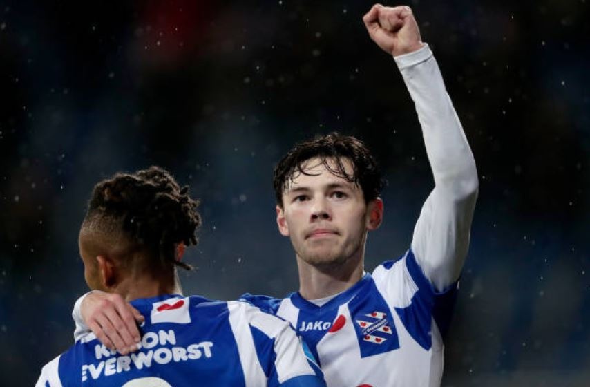 Van Hau ra san cho Heerenveen anh 7