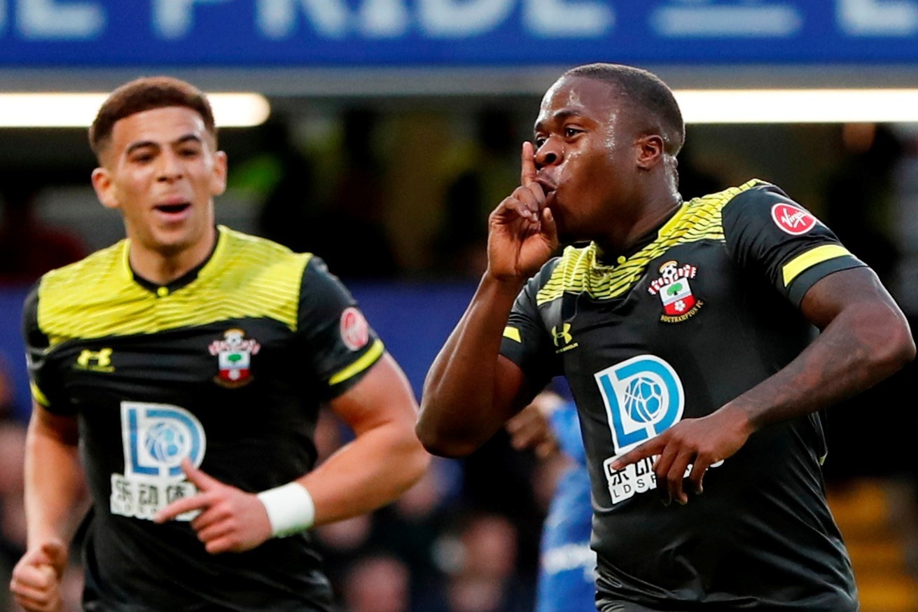 Chelsea that bai 0-2 truoc Southampton ngay tren san nha hinh anh