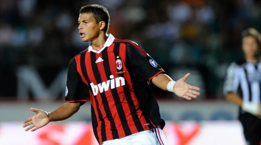doi hinh Milan vo dich Serie A 2011 anh 4