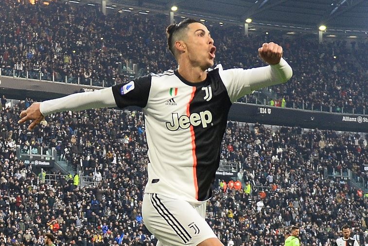 Ronaldo lap hat-trick trong chien thang 4-0 cua Juventus hinh anh