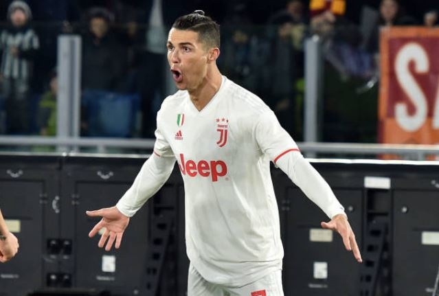 Ronaldo ghi ban giup Juventus danh bai Roma hinh anh