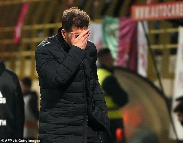 Atletico Madrid thua doi hang ba anh 8