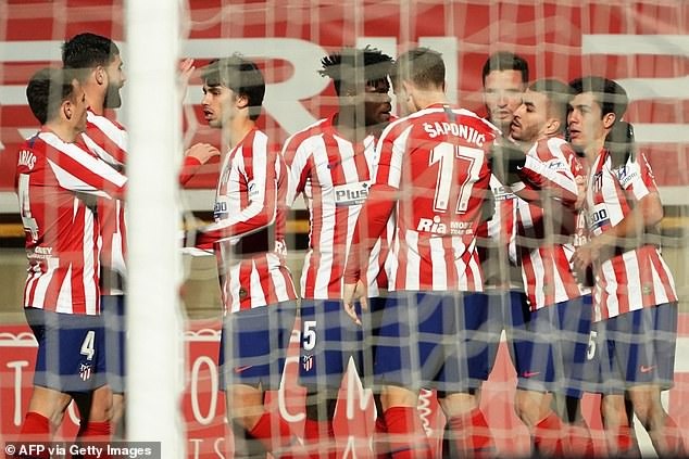 Atletico Madrid thua doi hang ba anh 3