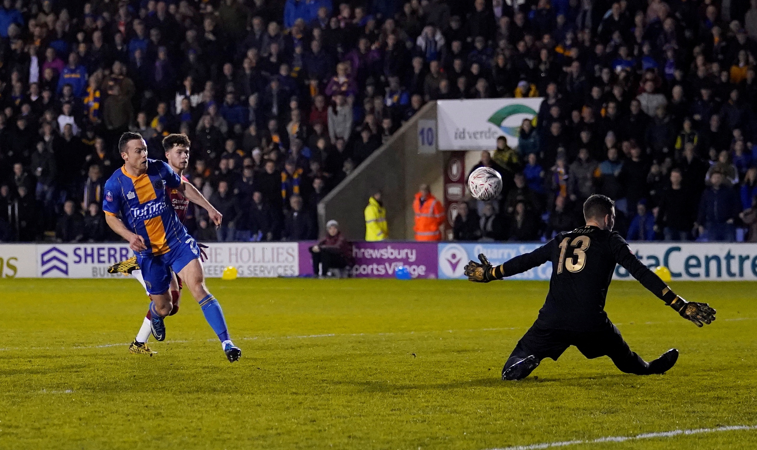 Liverpool hoa Shewsbury anh 3