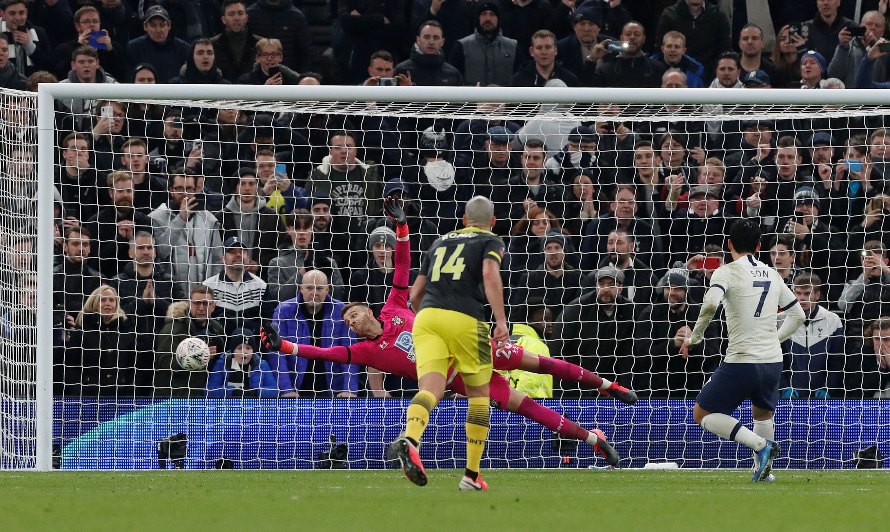 Tottenham dau Southampton anh 12