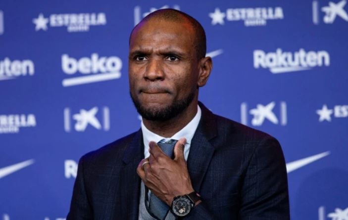 Abidal len ke hoach loai Suarez anh 1