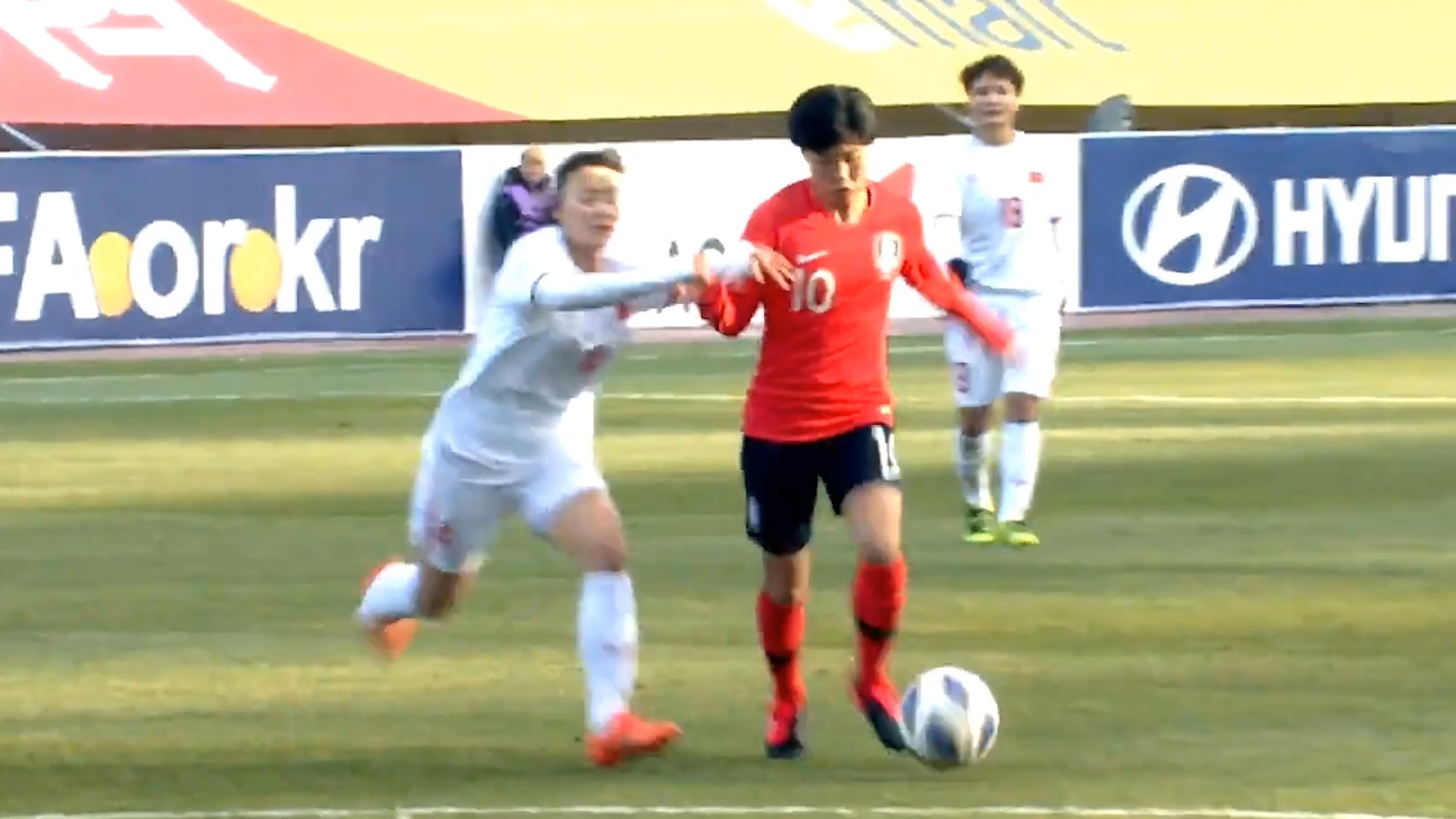 nu Viet Nam vs Han Quoc anh 1