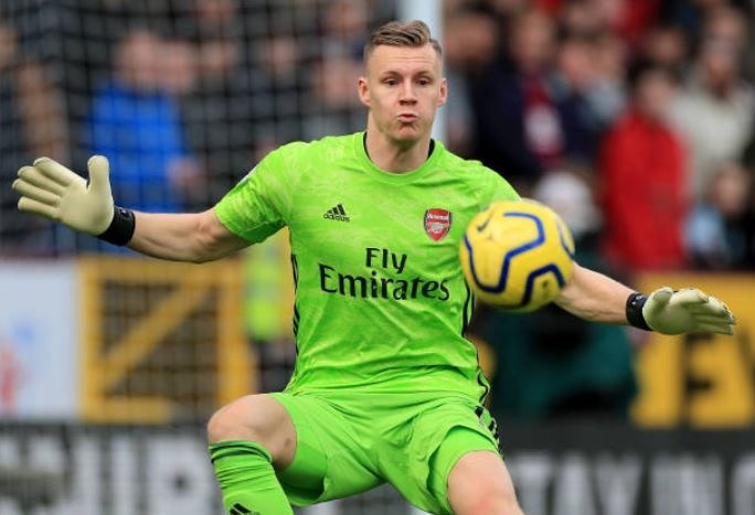 Arsenal thay mau doi hinh anh 2