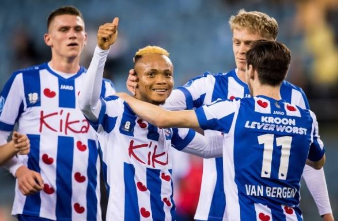 truc tiep Heerenveen vs Vitesse anh 1