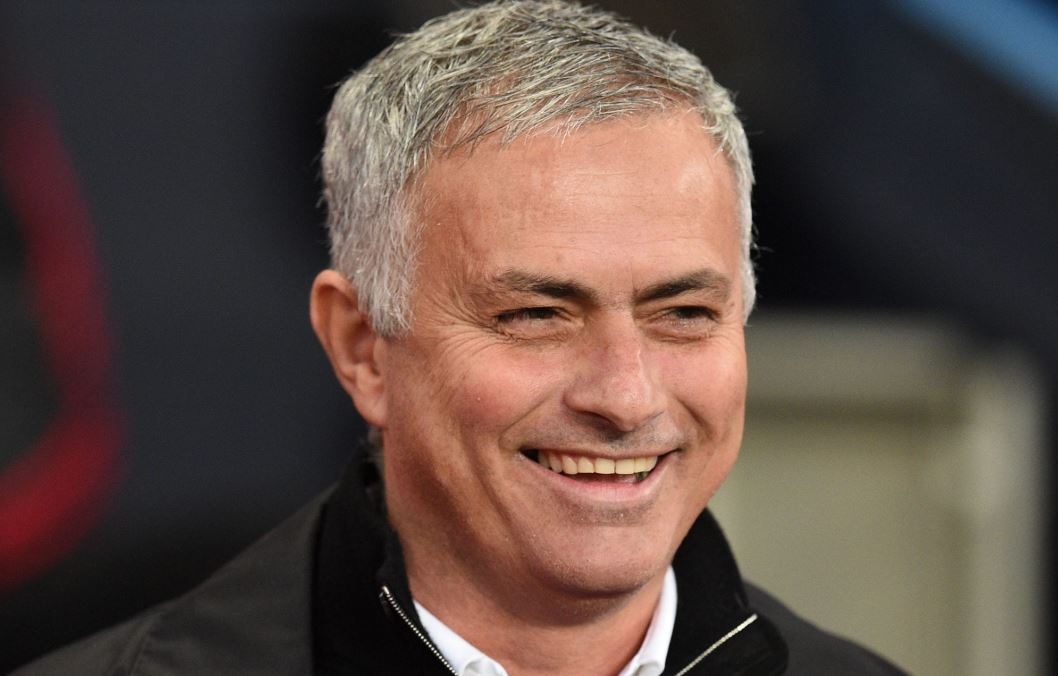 Mourinho: 'Phat Man City thi MU phai vo dich Ngoai hang Anh 2018' hinh anh