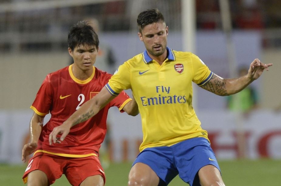 sao Arsenal ghe tham Viet Nam anh 10